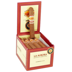 La Aurora 1987 Connecticut Robusto 5x50